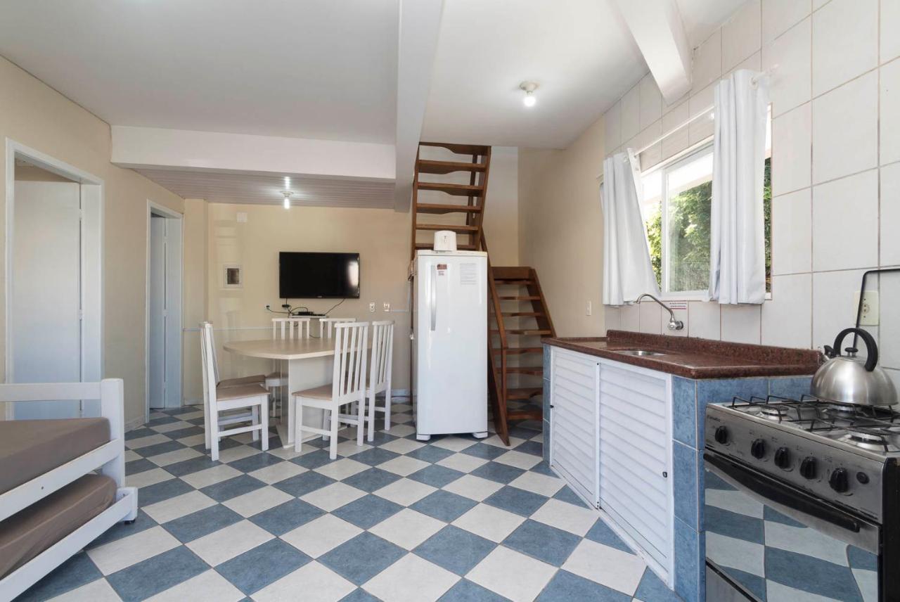 Residencial Melfi 2 Apartamento Com Piscina 봄비나스 외부 사진